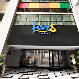 Hotel Fives Dnp